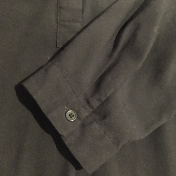 Navy blue Uniqlo blouse XS. MOVING SALE - LAST CHANCE - Picture 5 of 12